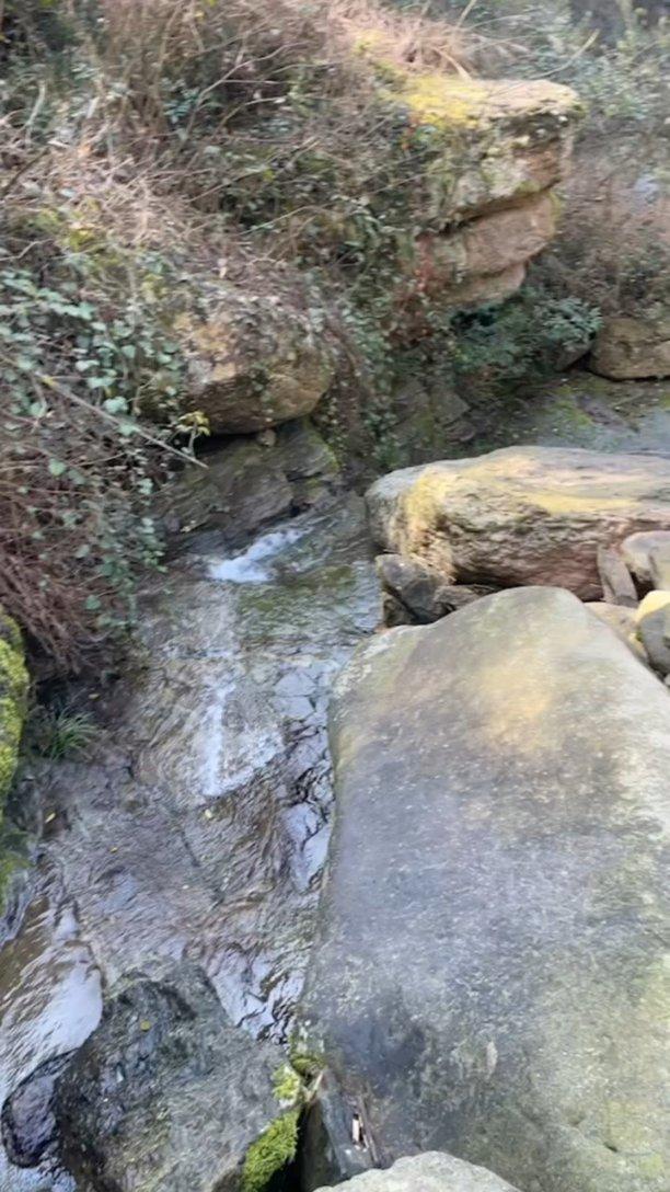 《狗剩快跑》穆家俊本性暴露，将小翠先奸后杀，结局大快人心